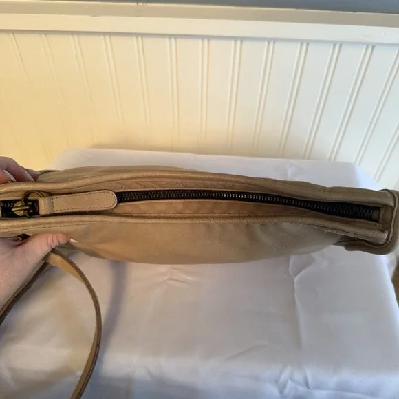Vintage Coach Swinger Crossbody Shoulder Bag Purse Khaki Tan Camel Pre '94 USA